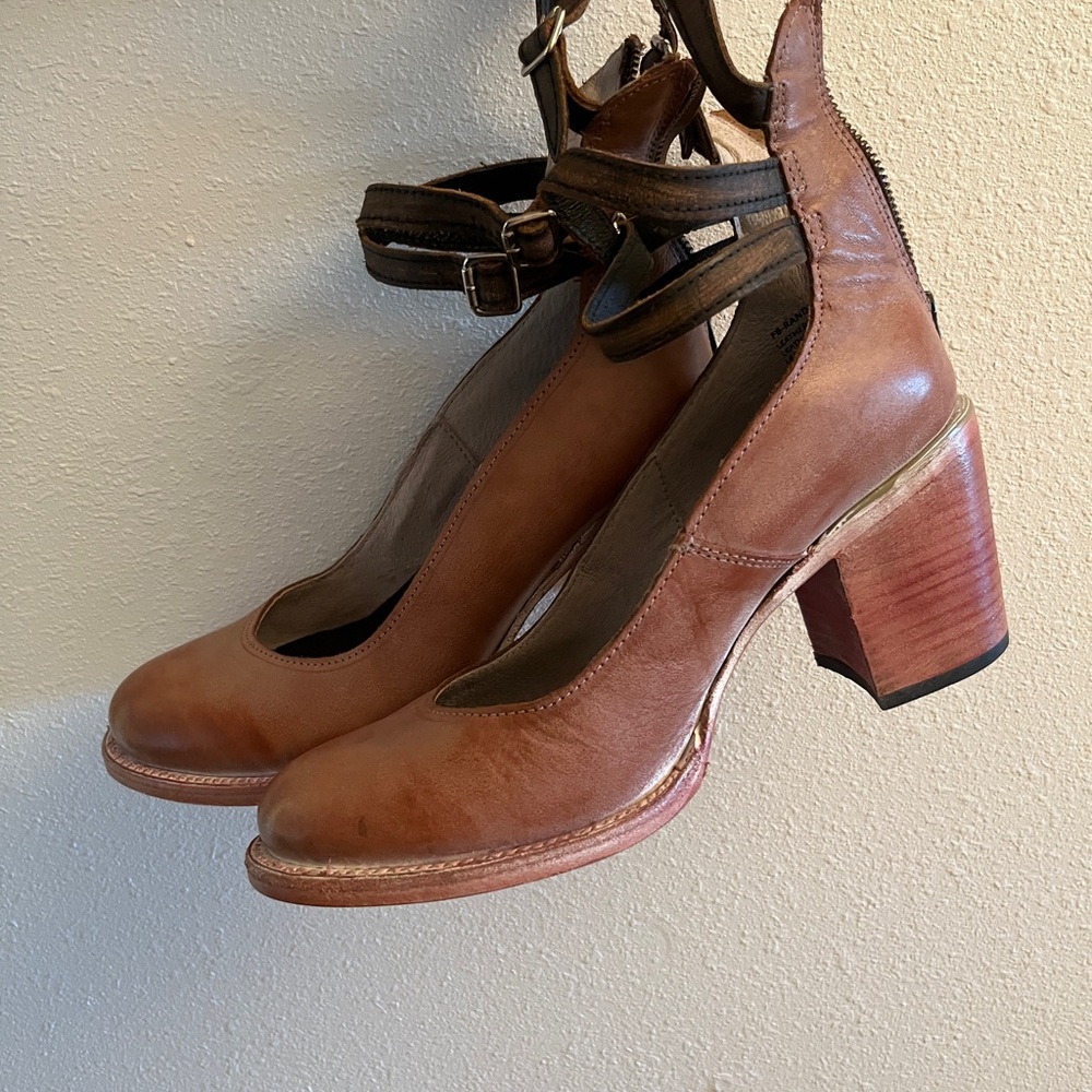 Freebird Women's Tan Leather Block Heel Pumps with Ankle Straps